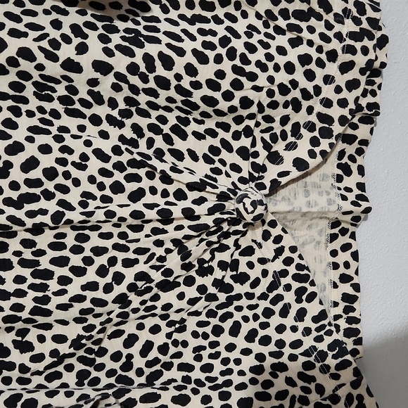 Banana Republic Leopard Print Crop Top Size Small - Picture 2 of 5